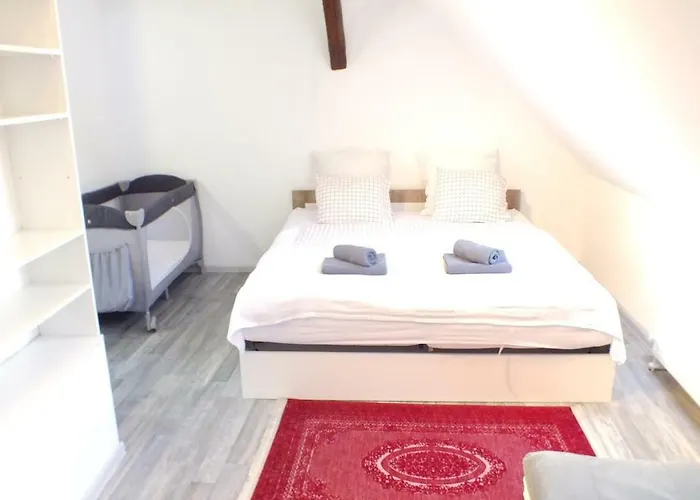 Royal Palace *